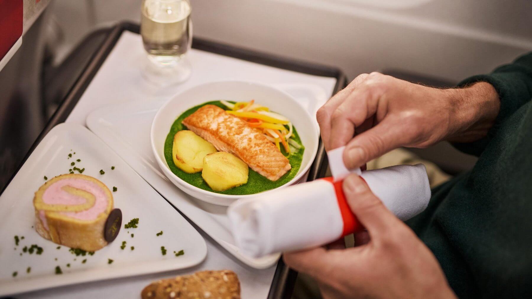 Japan Airlines business class meal